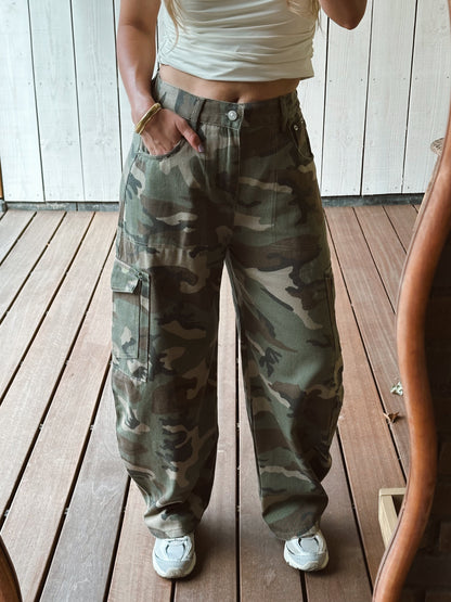 Tessa camouflage jeans baggy barrel fit army